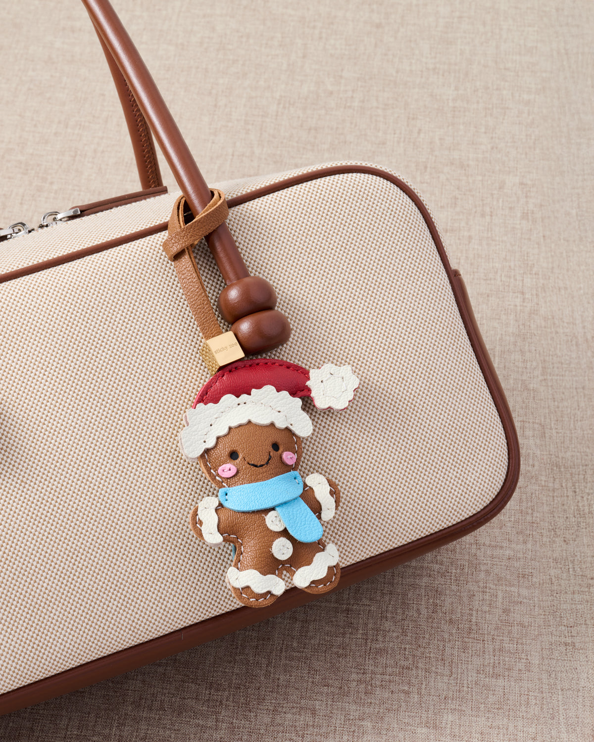 THE GINGERBREAD CHARM | COLLECTIBLE