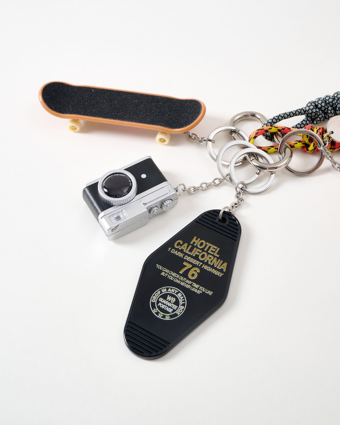 CALI CLICK STACK CHARM