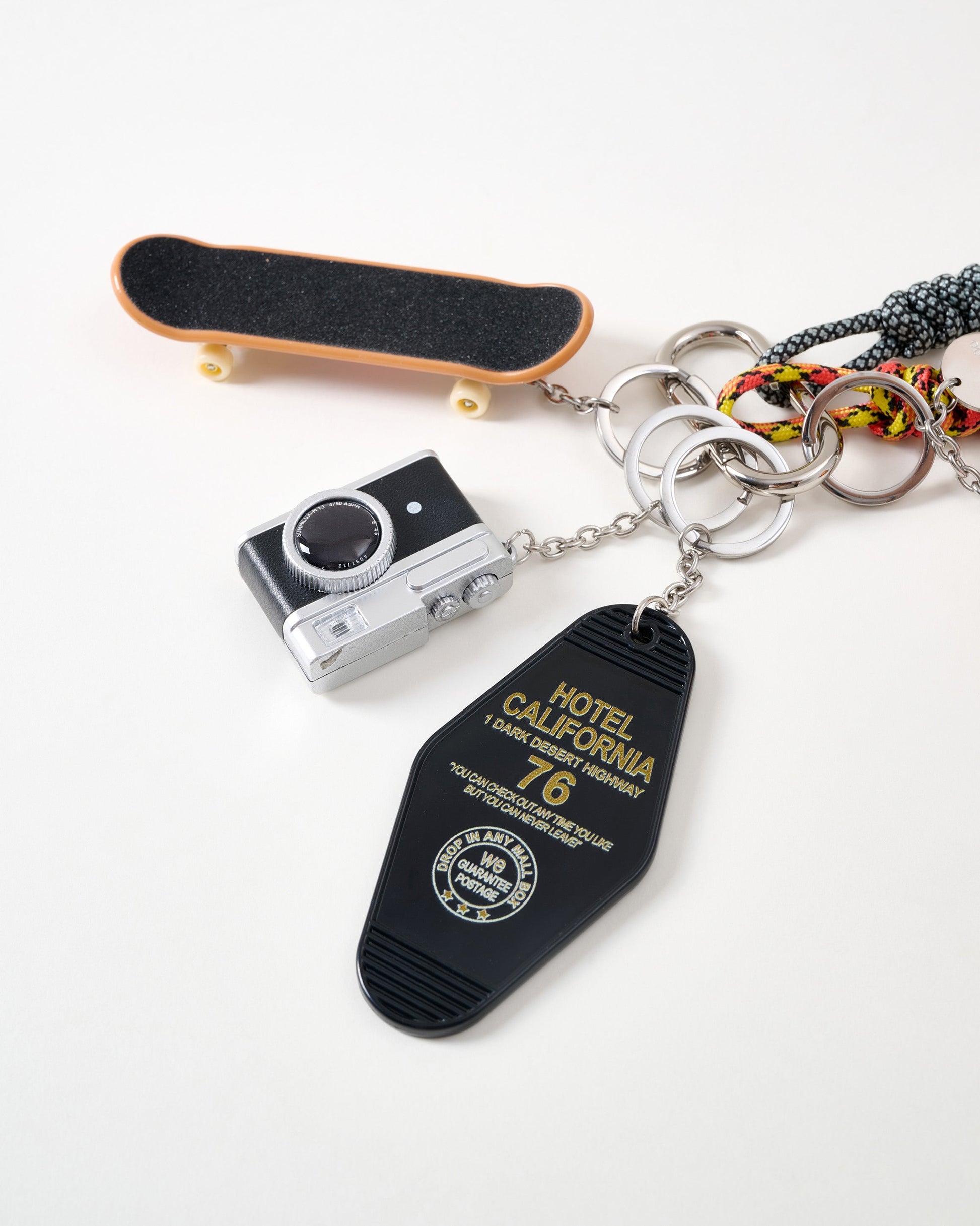 CALI CLICK STACK CHARM