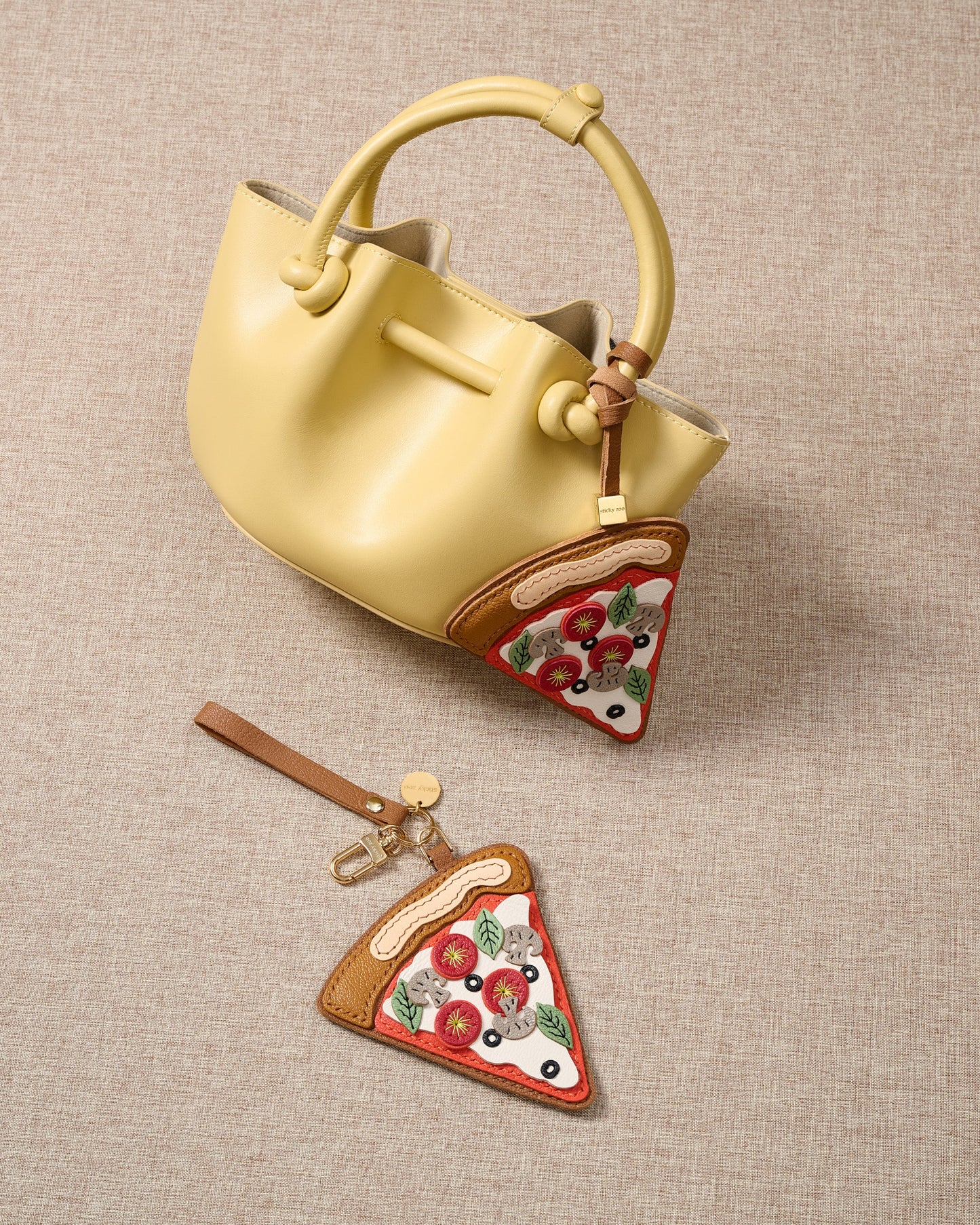 PIZZA SLICE CHARM