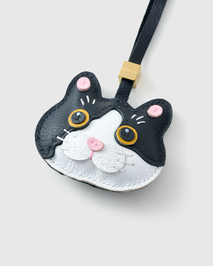 BRITISH SHORTHAIR CAT CHARM – BLACK MUSE EDITION