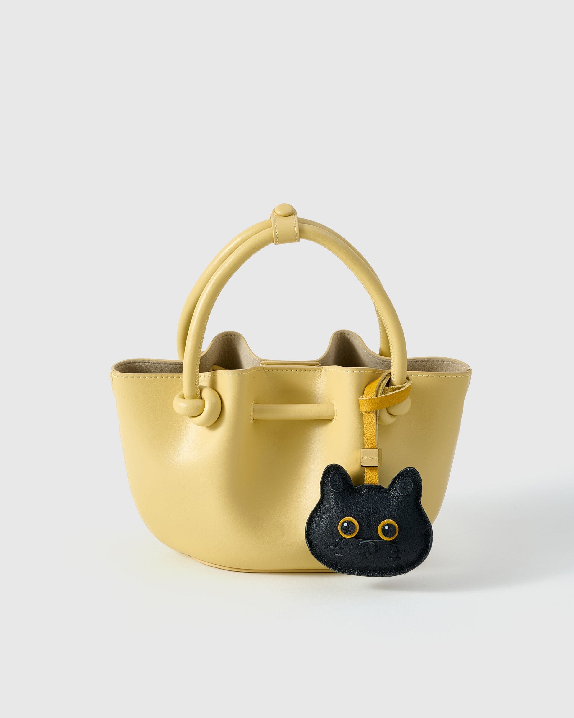 BRITISH SHORTHAIR CAT CHARM - BLACK EDITION