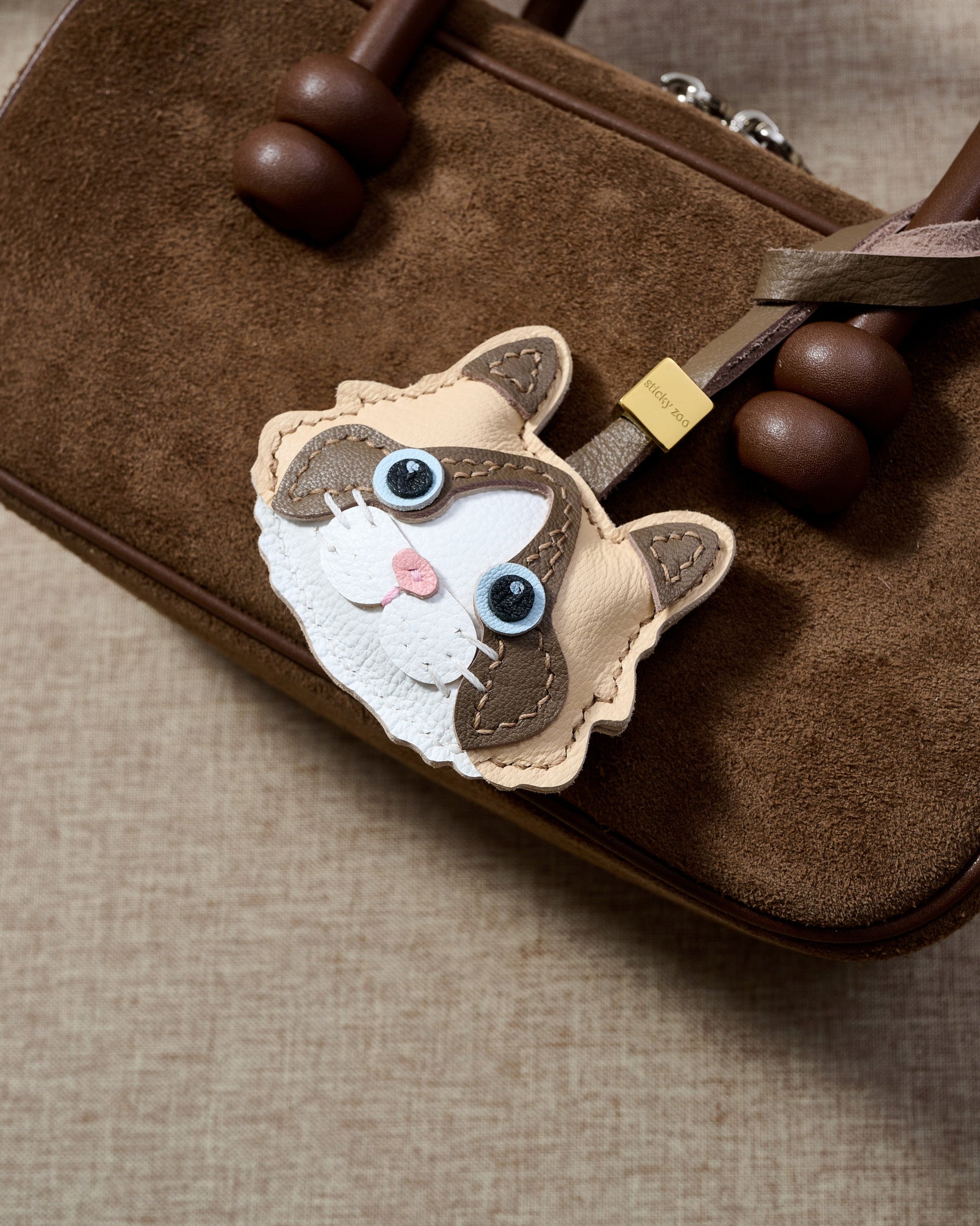 RAGDOLL CAT CHARM – CREAM EDITION