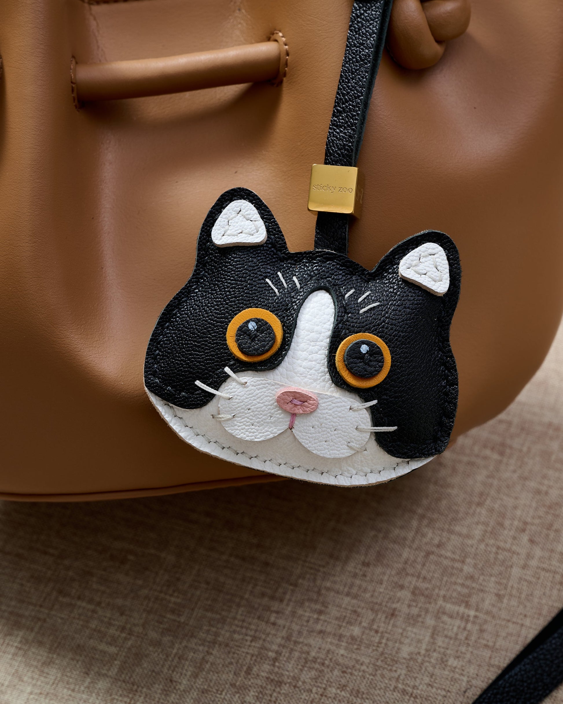 BRITISH SHORTHAIR CAT CHARM - MIST EDITION