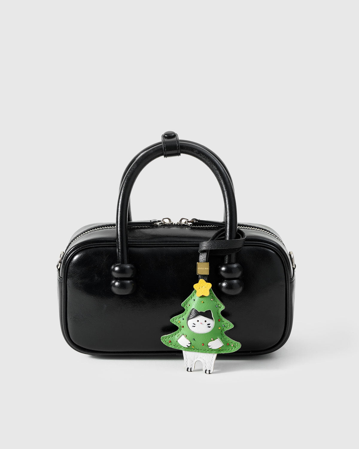 KITTEN IN CHRISTMAS TREE CHARM