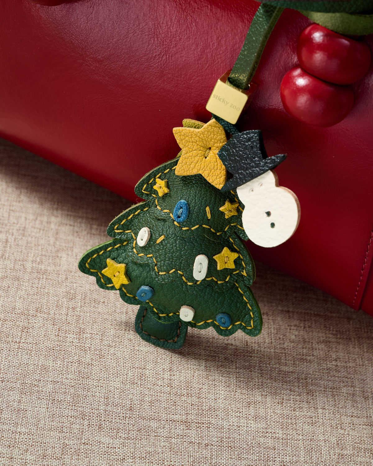 CHRISTMAS TREE CHARM