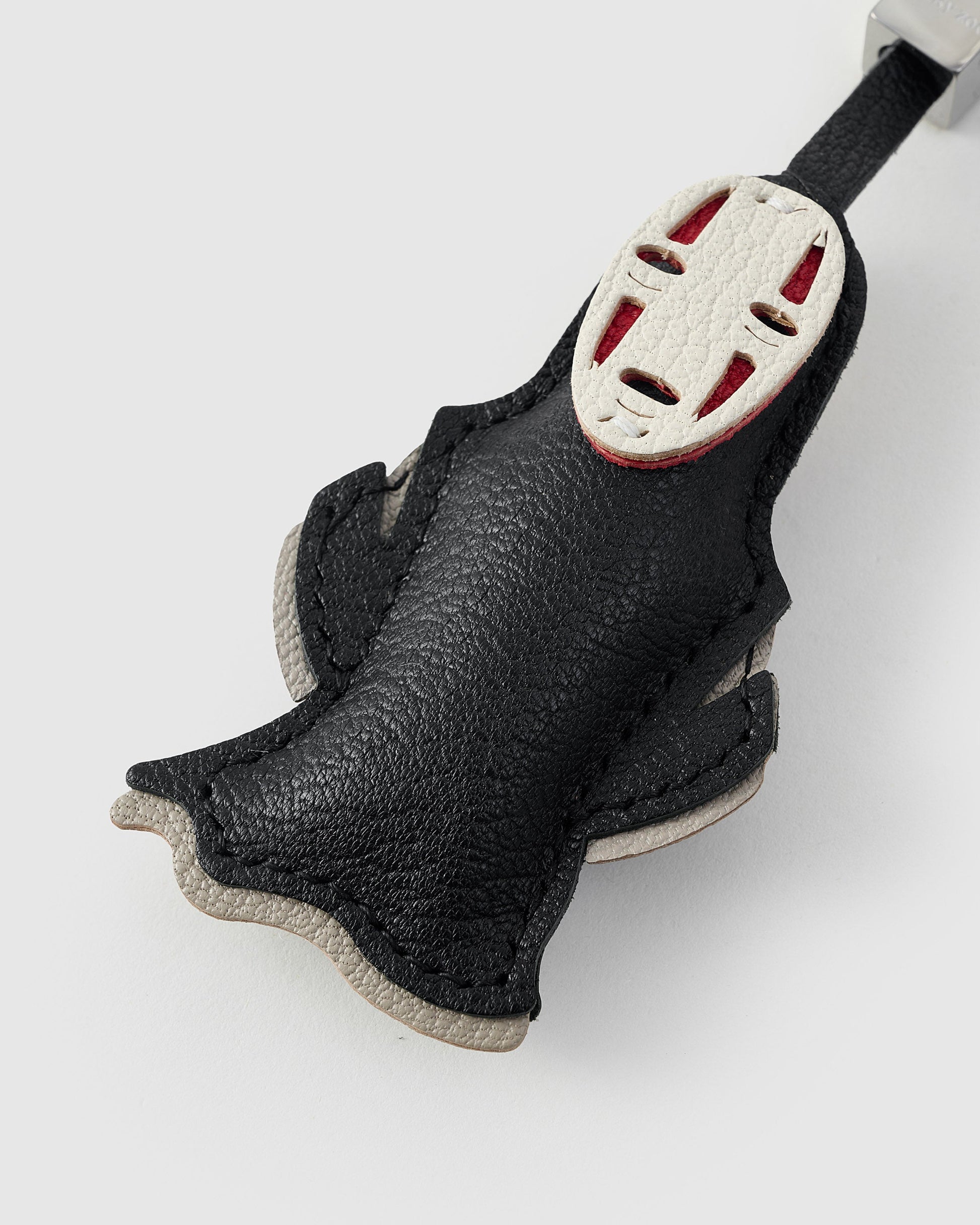 NO FACE HEART STACK CHARM