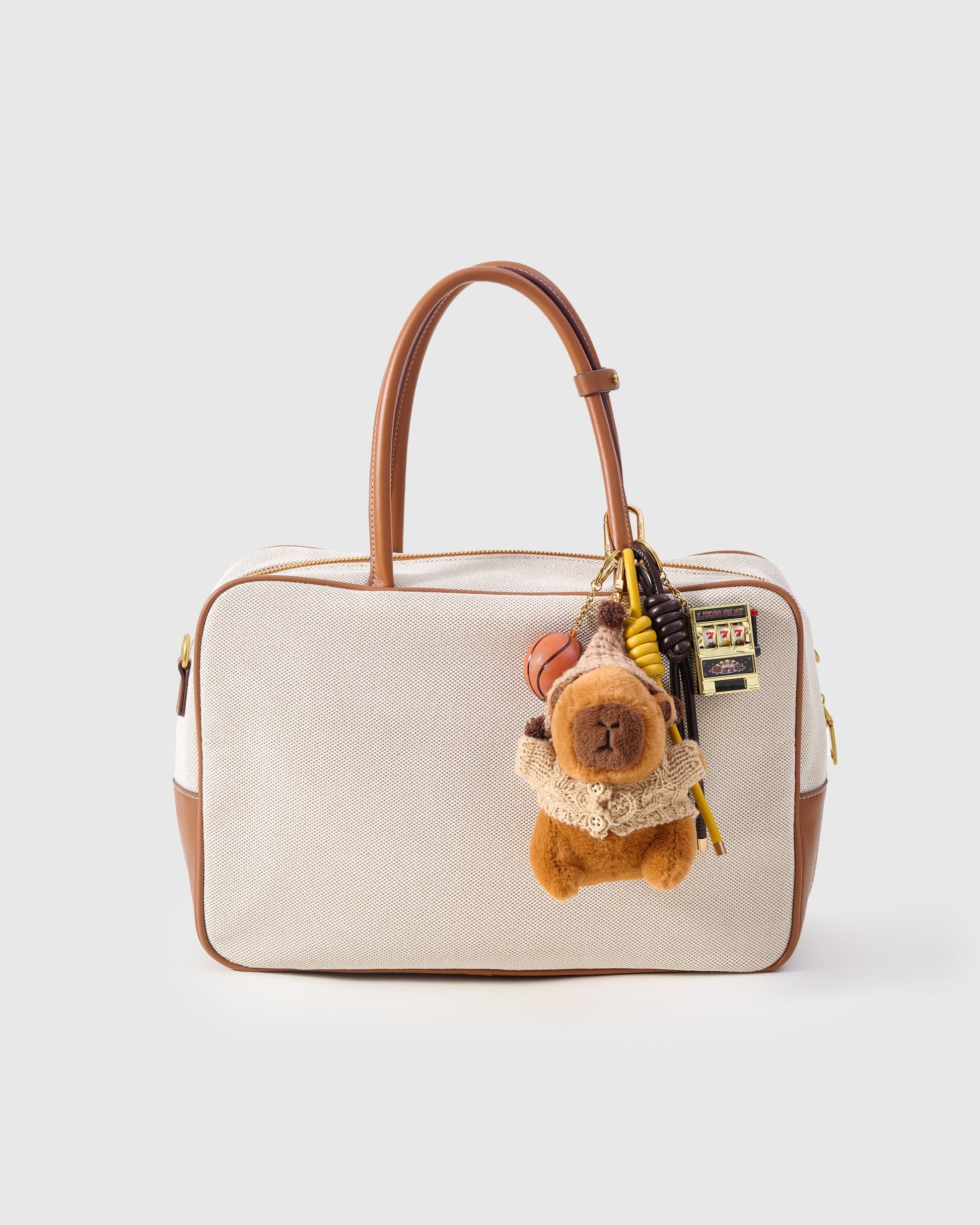 LUCKY SLOT BASKETBALL CAPYBARA STACK CHARM