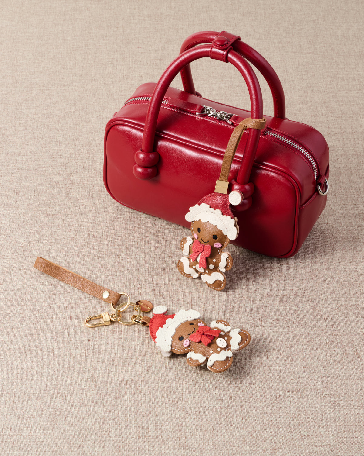 THE CHRISTMAS GINGERBREAD CHARM