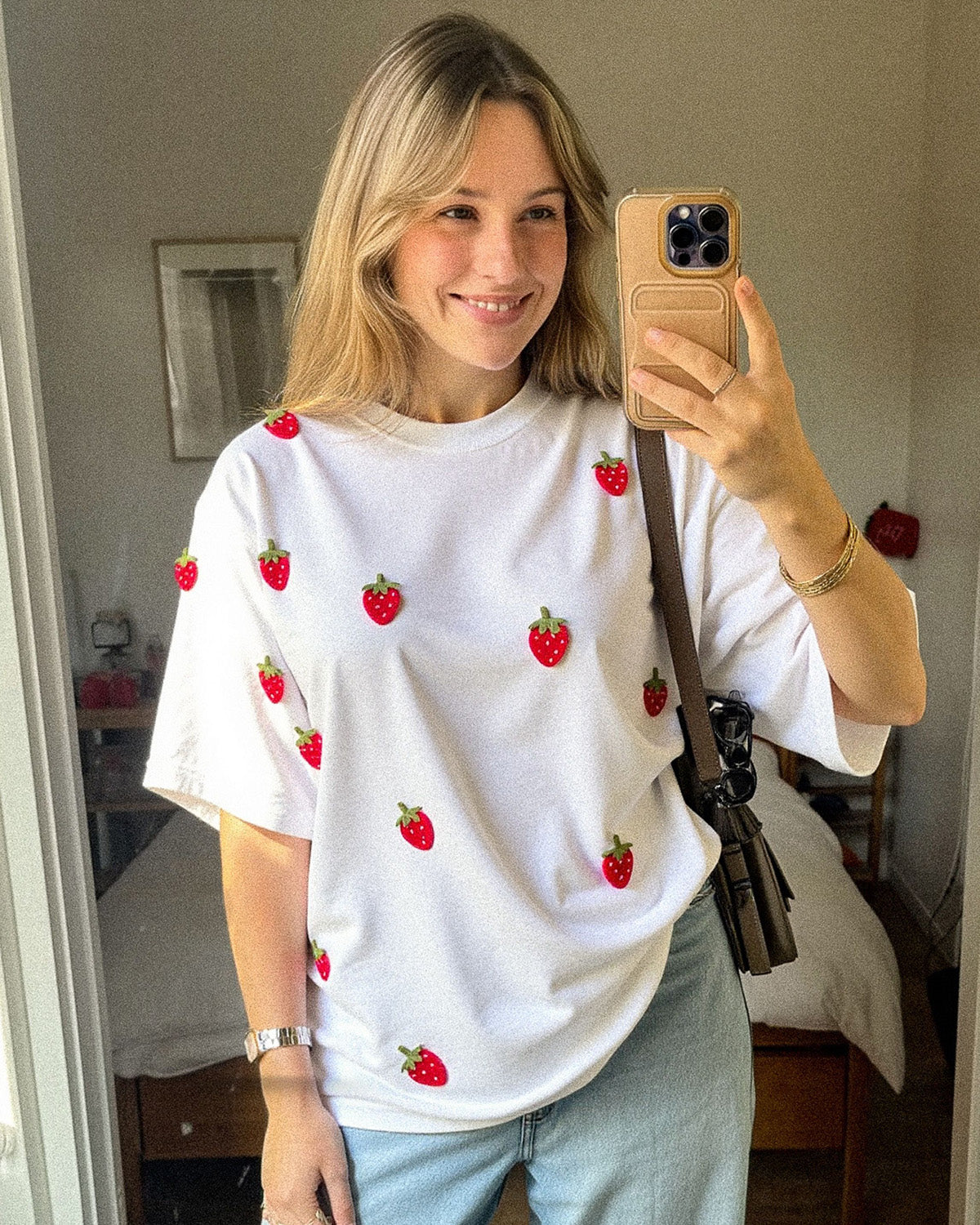 STRAWBERRY T-SHIRT