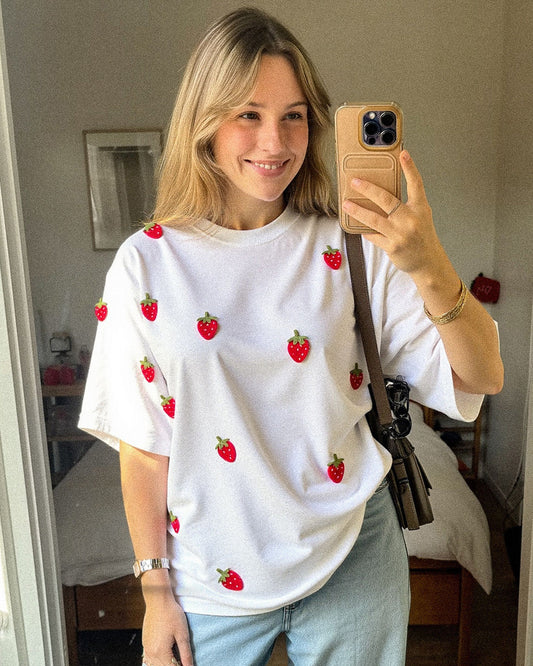 STRAWBERRY T-SHIRT