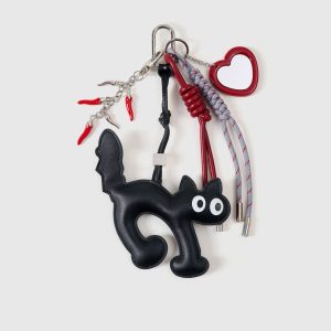 LUCKY NOIR CAT HEART STACK CHARM