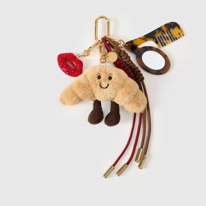 KISS-ME CROISSANT GIRL STACK CHARM